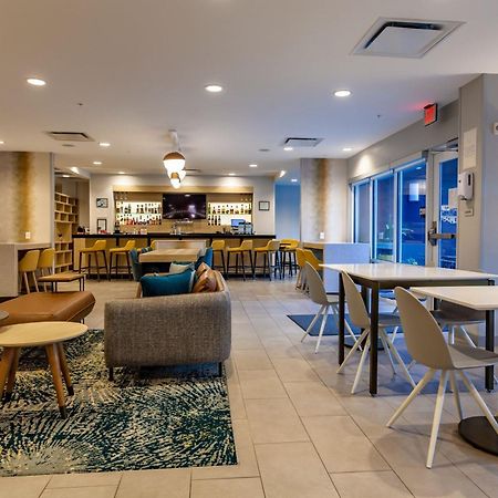 Towneplace Suites By Marriott Raleigh - University Area Bagian luar foto