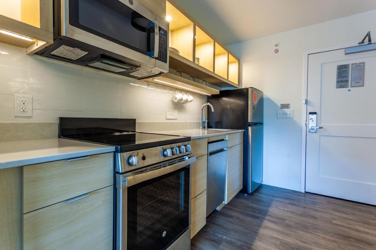 Towneplace Suites By Marriott Raleigh - University Area Bagian luar foto