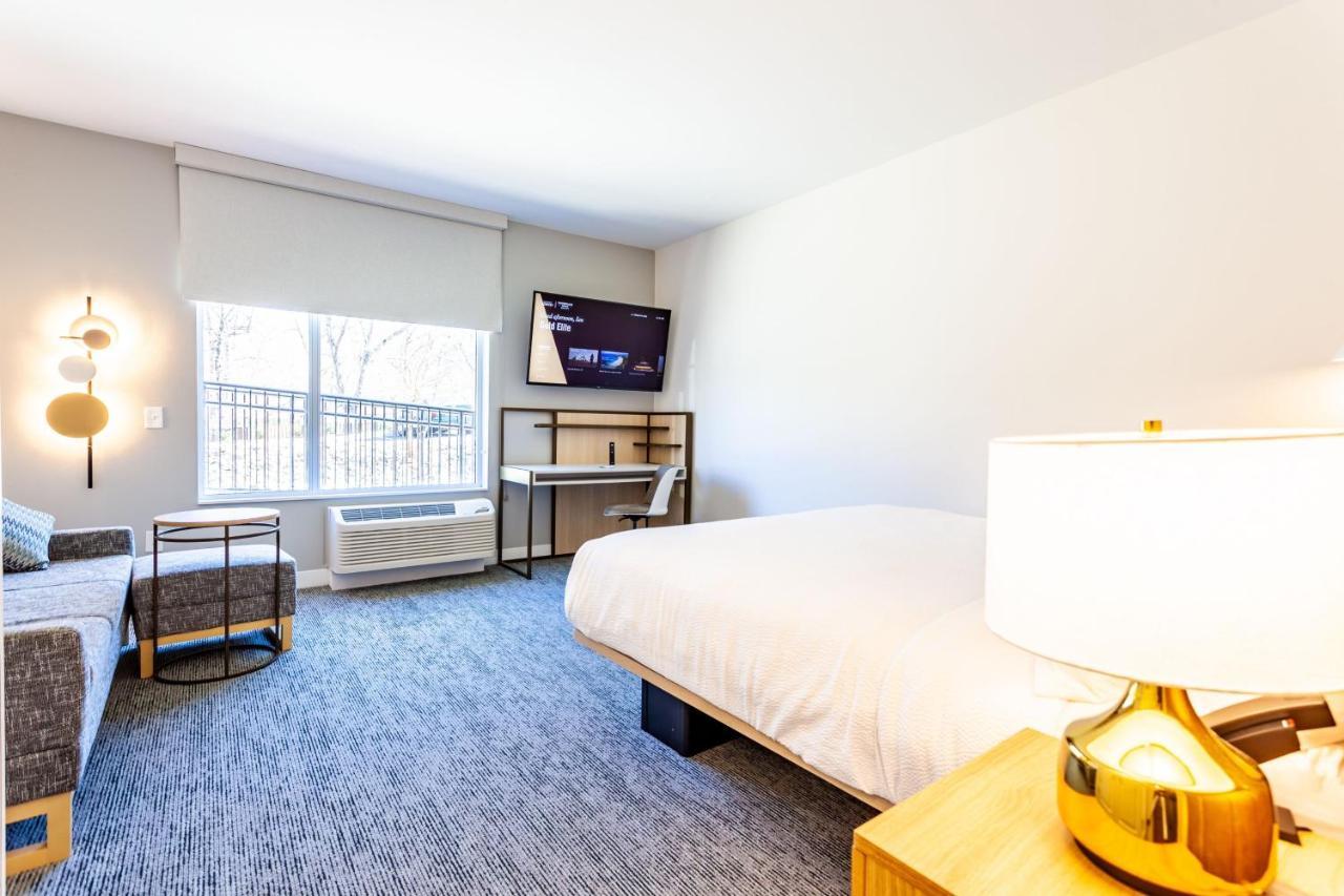 Towneplace Suites By Marriott Raleigh - University Area Bagian luar foto