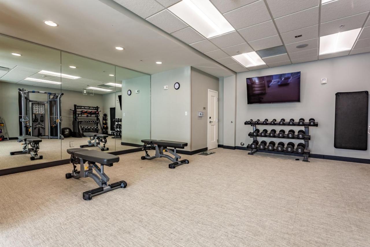 Towneplace Suites By Marriott Raleigh - University Area Bagian luar foto