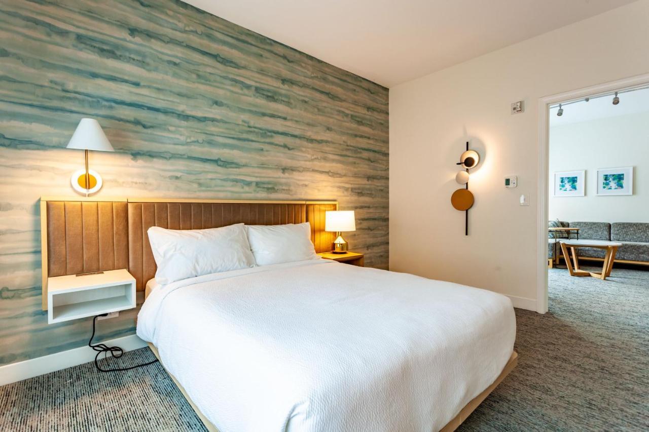 Towneplace Suites By Marriott Raleigh - University Area Bagian luar foto