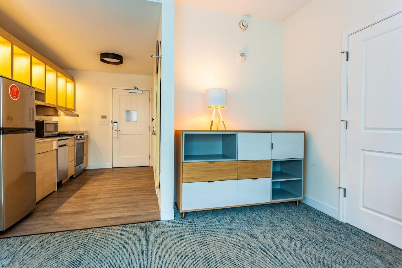 Towneplace Suites By Marriott Raleigh - University Area Bagian luar foto